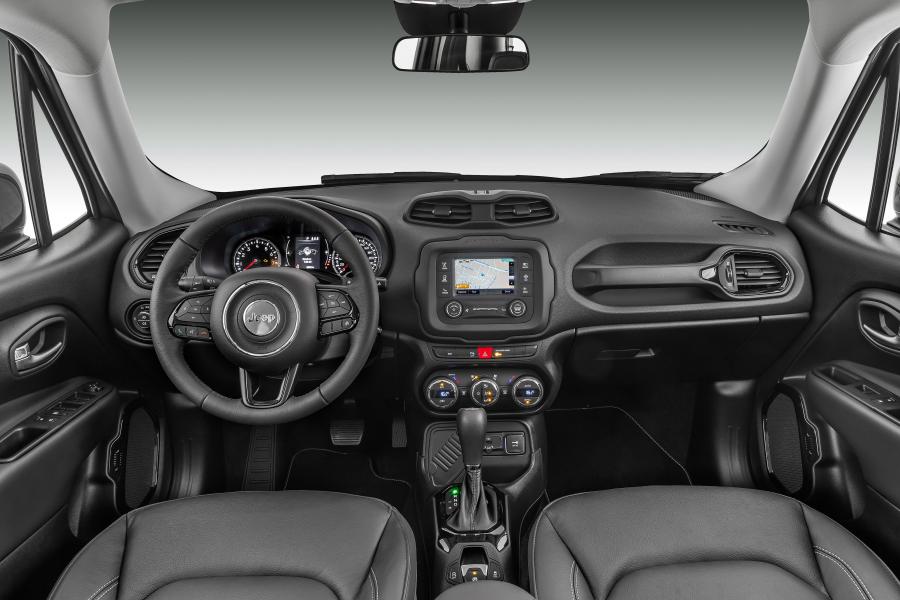 Торпедо Jeep Renegade Night Eagle (BU) 2017 года  (LA) (фото 14 из 17)